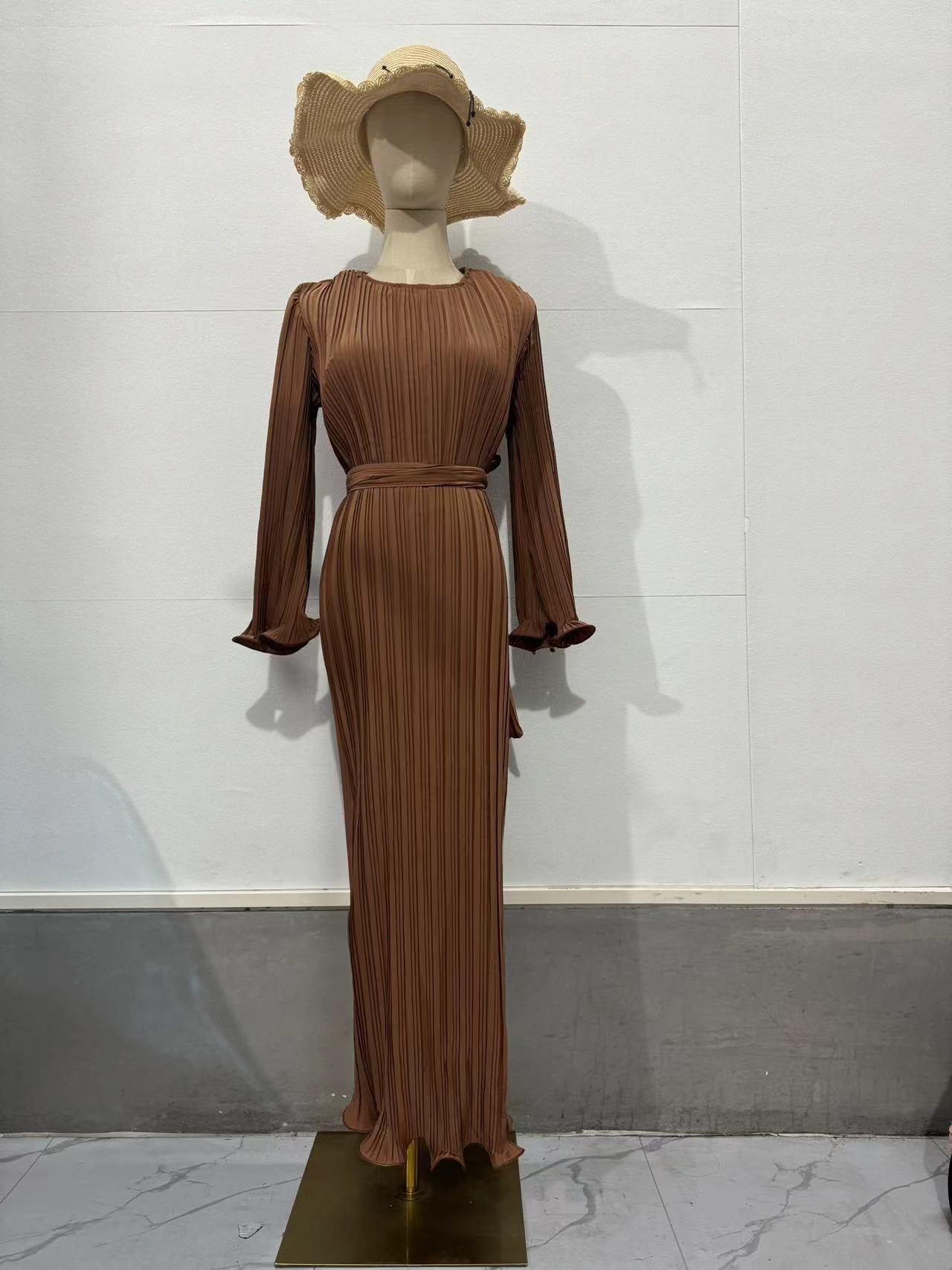 Autumn new long skirt with stylish pleated flared sleeves, medium length dress